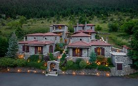 Ostra Menalon Luxury Suites