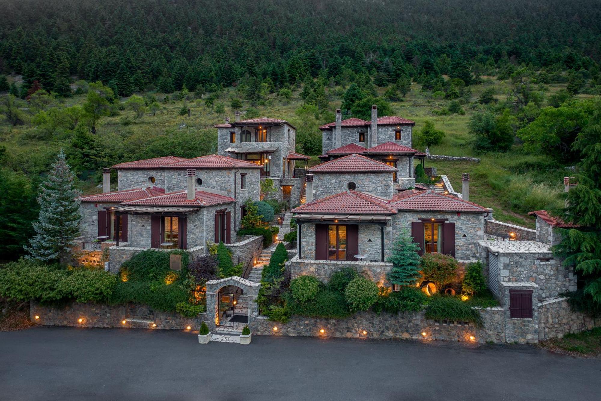 Ostra Menalon Luxury Suites Kardharás Exterior photo