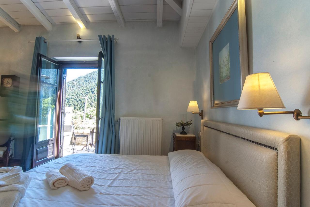 Ostra Menalon Luxury Suites Kardharás Exterior photo